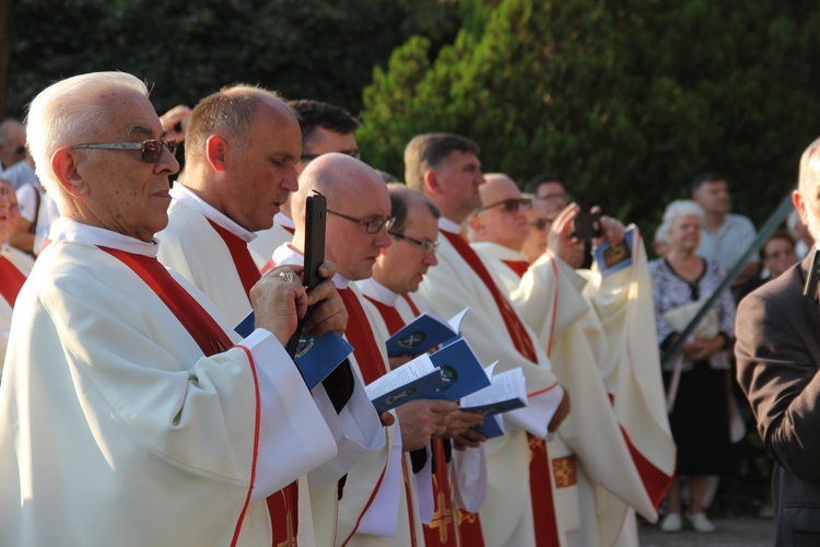 Peregrynacja ikony MB Częstochowskiej w parafii MB Pocieszenia w Żyrardowie