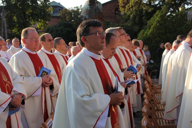 Peregrynacja ikony MB Częstochowskiej w parafii MB Pocieszenia w Żyrardowie