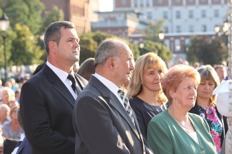 Peregrynacja ikony MB Częstochowskiej w parafii MB Pocieszenia w Żyrardowie