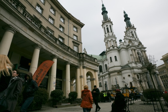 Burza zrzuciła krzyż z kościoła Zbawiciela