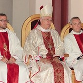 Eucharystii inauguracyjnej przewodniczył pasterz diecezji.