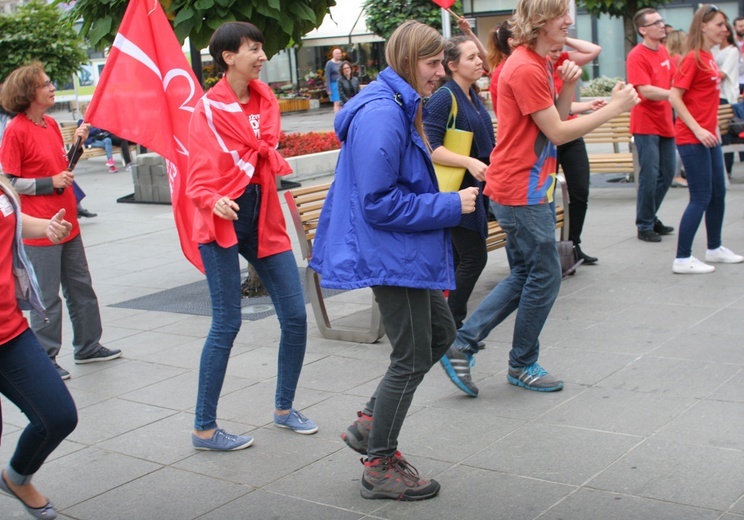 Studniówka Szlachetnej Paczki (cz. II - zumba)