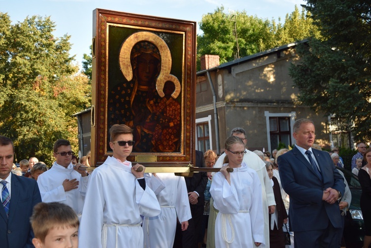 Powitanie ikony MB Częstochowskiej w parafii Wniebowstąpienia Pańskiego w Żyrardowie