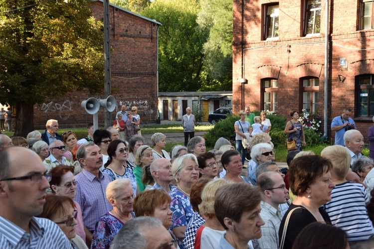 Powitanie ikony MB Częstochowskiej w parafii Wniebowstąpienia Pańskiego w Żyrardowie