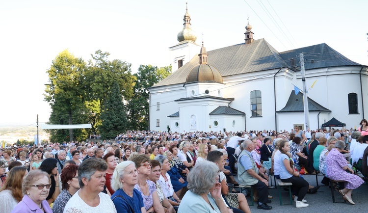 Dziękczynienie w Podegrodziu