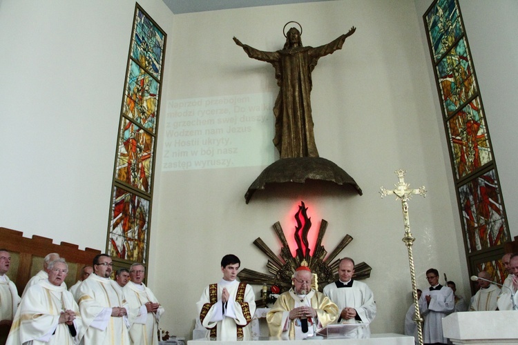 Konsekracja kościoła Chrystusa Króla na os. Gotyk w Krakowie