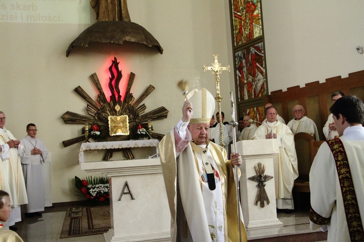 Konsekracja kościoła Chrystusa Króla na os. Gotyk w Krakowie