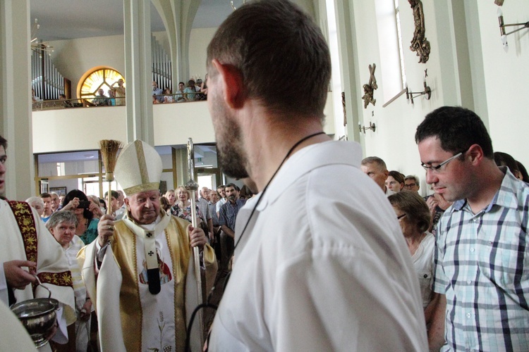 Konsekracja kościoła Chrystusa Króla na os. Gotyk w Krakowie