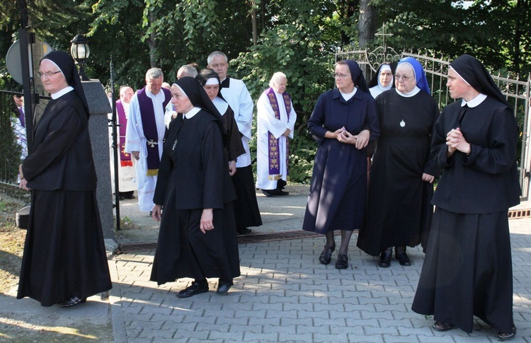 Pogrzeb ks. Józefa Strączka w Porąbce - 12 września 2016 r.