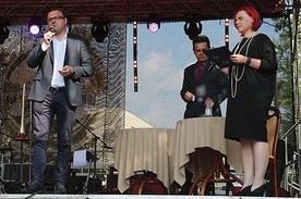 Imprezę otworzył prezydent Radosław Witkowski. Obok Marcin Kępa z „Resursy” i Renata Metzger, dyrektor placówki.