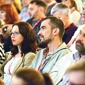 Centrum kongresowe znajduje się w sercu Świdnicy, w budynku teatru miejskiego.