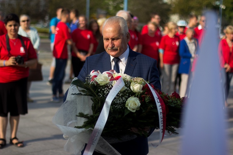 Sztafeta do grobu ks. Popiełuszki