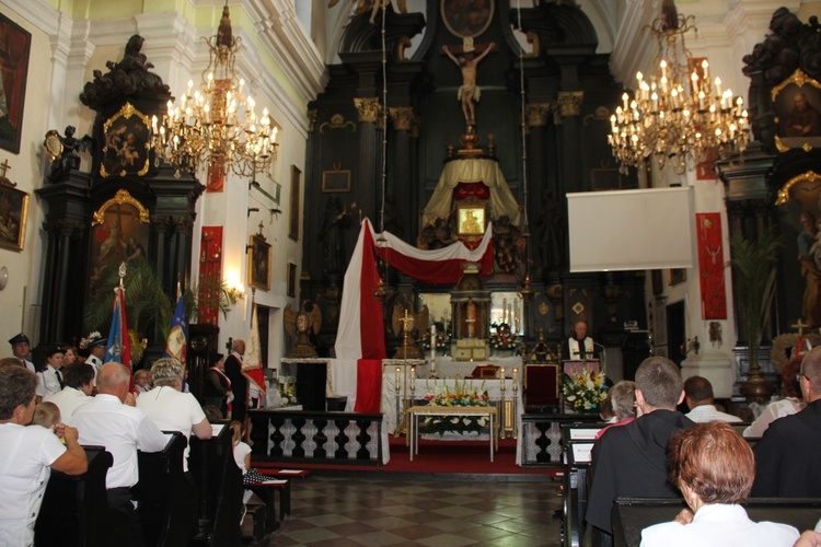 Powitanie ikony MB Częstochowskiej w Miedniewicach