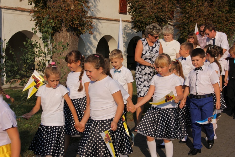 Powitanie ikony MB Częstochowskiej w Miedniewicach