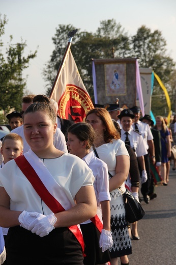 Powitanie ikony MB Częstochowskiej w Miedniewicach