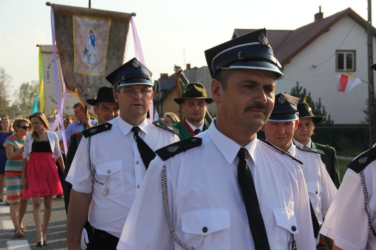 Powitanie ikony MB Częstochowskiej w Miedniewicach