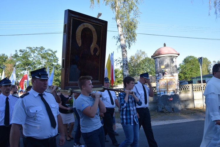 Powitanie ikony MB Częstochowskiej w Jesionce