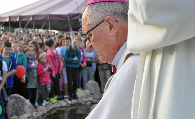 Czuwanie Młodych w Skrzatuszu, cz. II