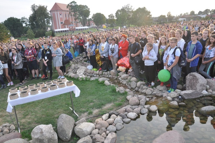 Czuwanie Młodych w Skrzatuszu, cz. II