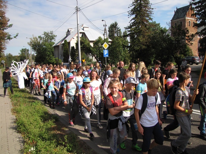 Diecezjalna pielgrzymka dzieci do Rostkowa