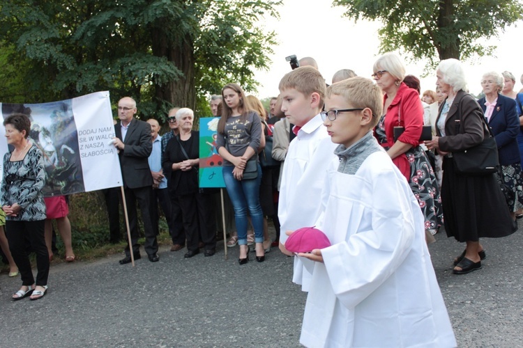 Powitanie ikony MB Częstochowskiej w Korabiewicach