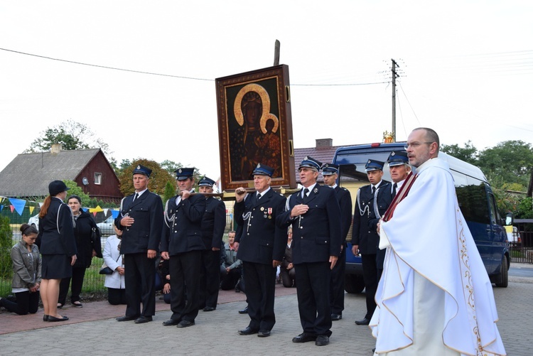 Powitanie ikony MB Częstochowskiej w Jeruzalu Skierniewickim