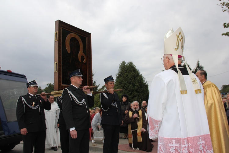 Powitanie ikony MB Częstochowskiej w Radziejowicach