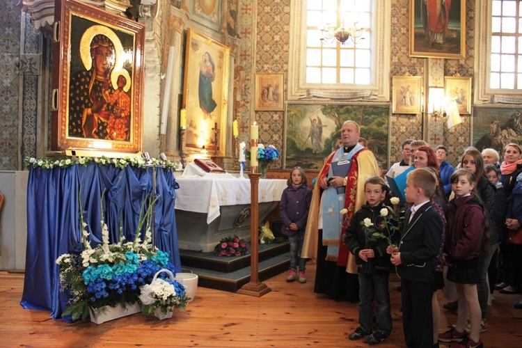 Powitanie ikony MB Częstochowskiej w Skułach