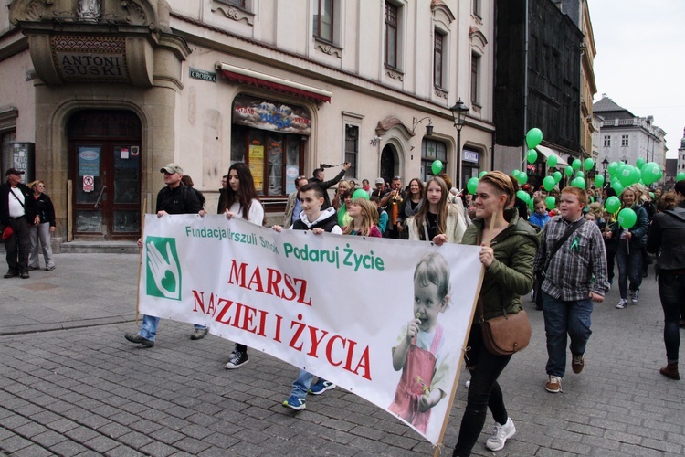 Marsz Nadziei i Życia Fundacji Urszuli Smok "Podaruj Życie" 2016