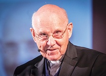 Ks. P. Hocken, teolog i charyzmatyk, wielokrotnie gościł w Polsce.