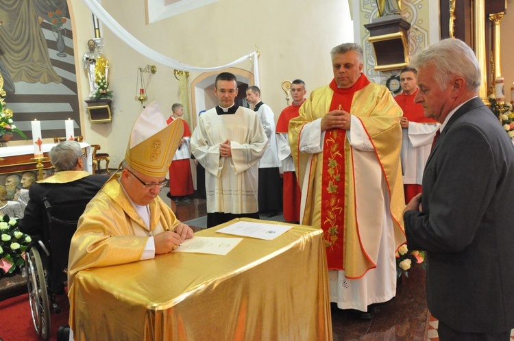 Poświęcenie kościoła w Ostrożnicy