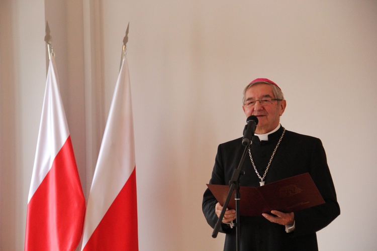 Ks. Jerzy Więcek kapelanem służby cywilnej