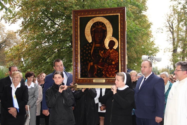 Powitanie ikony MB Częstochowskiej w Żdżarach