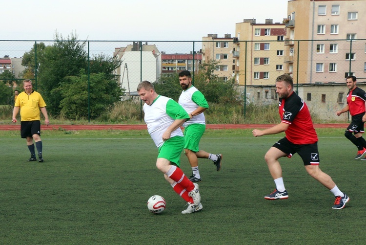 Turniej piłkarski księża vs samorządowcy