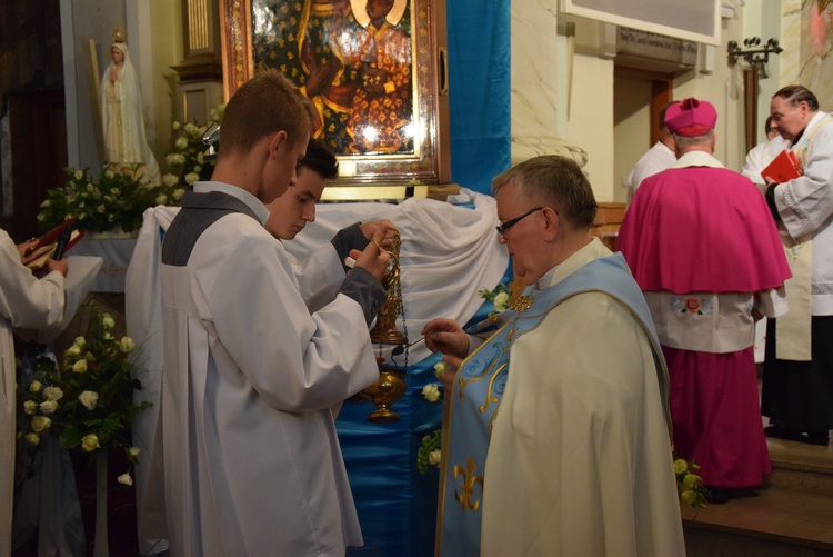 Powitanie ikony MB Częstochowskiej w Rzeczycy