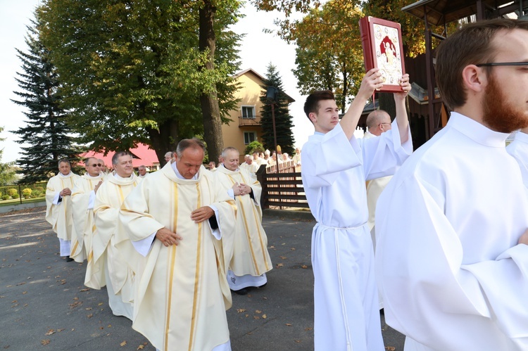 Kamień węgielny w Pogórskiej Woli