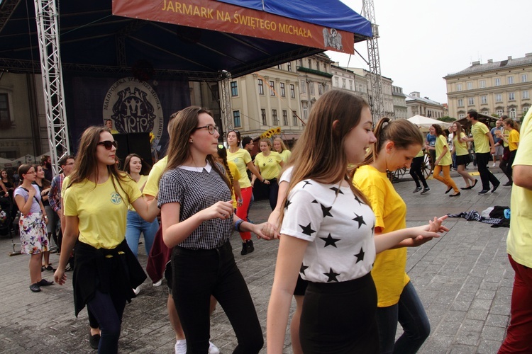 Happening Fundacji Dzieło Nowego Tysiąclecia