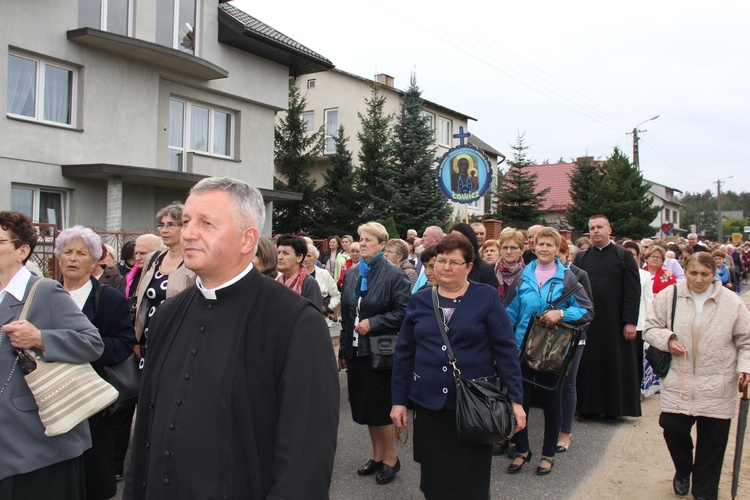 XII Pielgrzymka Kół Żywego Różańca do Domaniewic