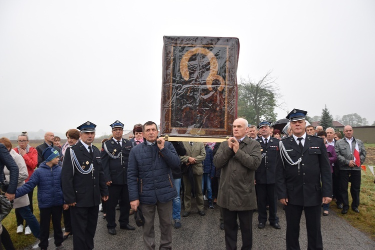 Powitanie ikony MB Częstochowskiej w Krzemienicy