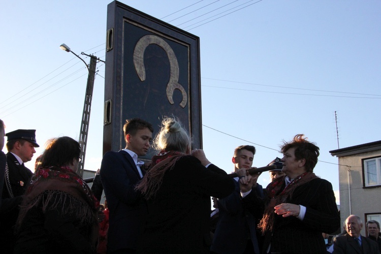 Powitanie ikony MB Częstochowskiej w Czerniewicach