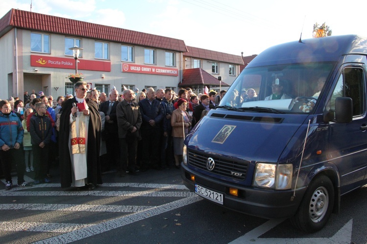 Powitanie ikony MB Częstochowskiej w Czerniewicach