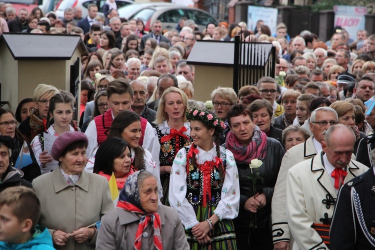 Powitanie ikony MB Częstochowskiej w Lubochni