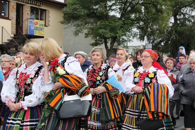 Powitanie ikony MB Częstochowskiej w Lubochni