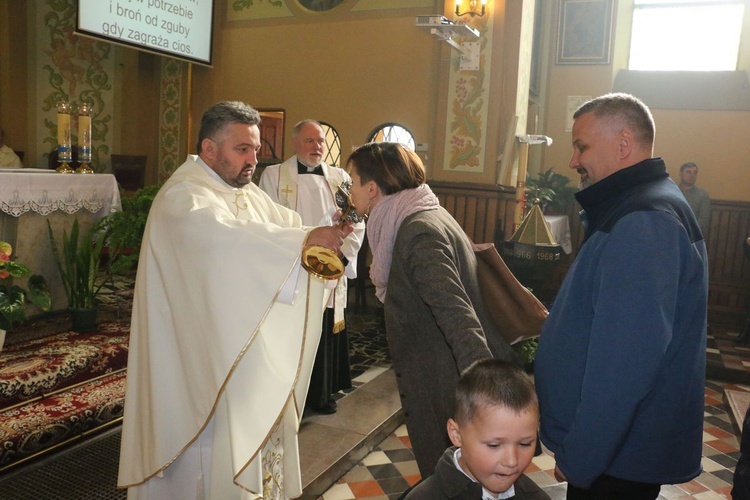 Relikwie bł. ks. Władysława Bukowińskiego w Dąbrowie Szlacheckiej