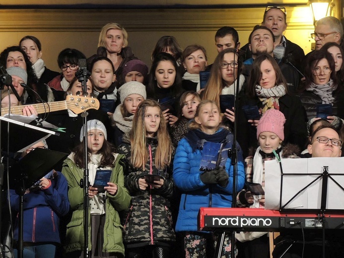 Dzień Papieski AD 2016 na Rynku w Bielsku-Białej