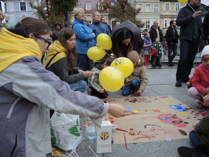 Dzień Papieski AD 2016 na Rynku w Bielsku-Białej