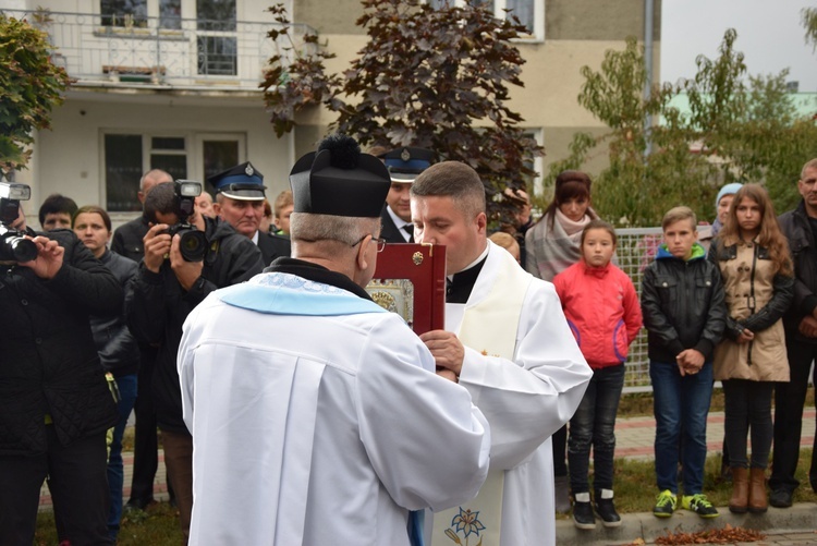 Powitanie ikony MB Częstochowskiej w Żelechlinku