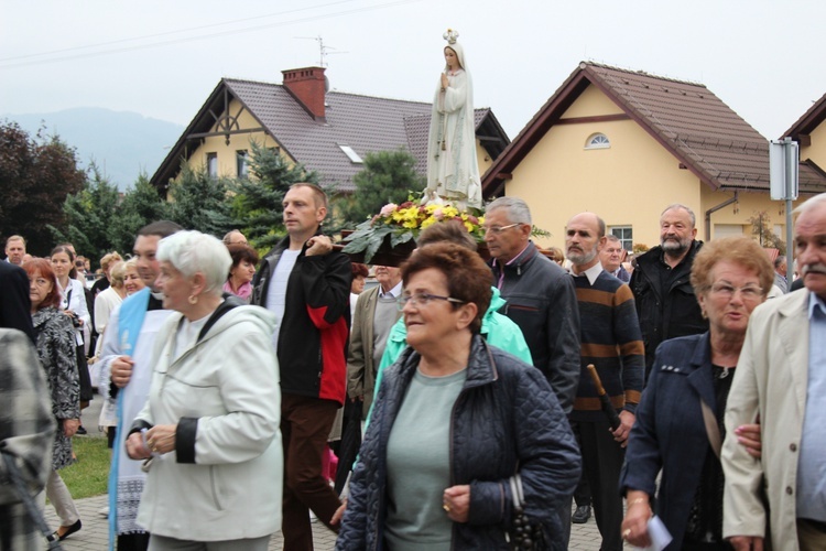 Różańcowa procesja do Ustronia-Hermanic