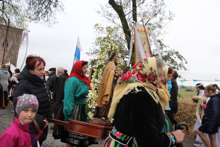 Powitanie ikony MB Częstochowskiej w Białyninie