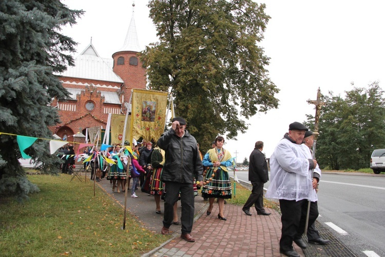 Powitanie ikony MB Częstochowskiej w Białyninie